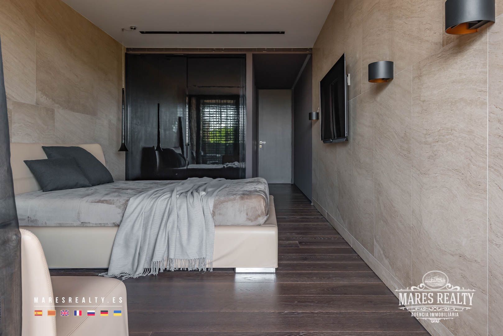 Villa a Lloret de Mar, Girona, Spagna 6 camere da letto, 561 mq. N° 94173