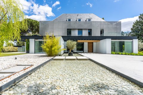 Villa in Pozuelo de Alarcon, Madrid, Spain 6 bedrooms, 631 sq.m. No. 98783