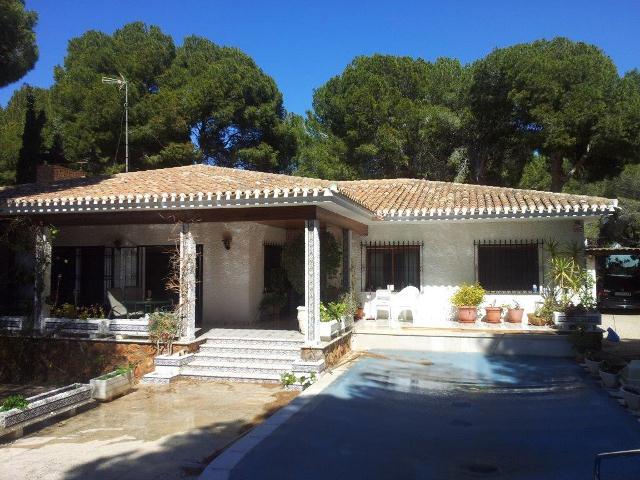 Villa in Campoamor, Alicante, Spanien 6 Schlafzimmer, 250 m2 Nr. 111487