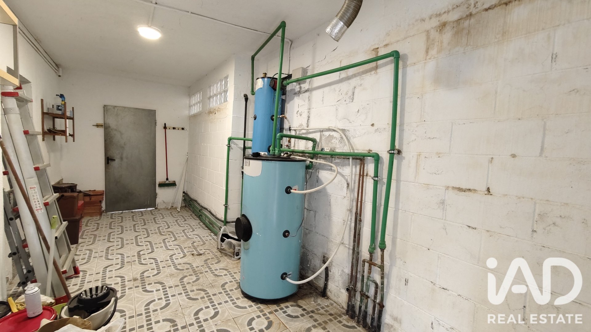 Talo Dosrius, Barcelona, Espanja 5 makuuhuonetta, 182 m2 No. 195842