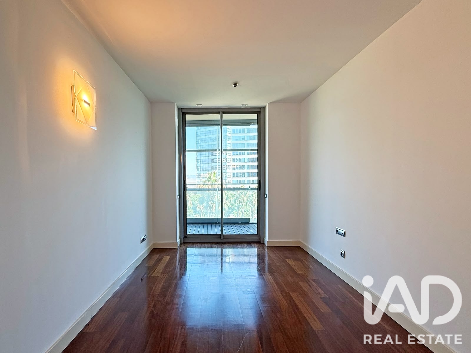 Apartment à Barcelona, Espagne 4 chambres, 170 m2 No. 196577