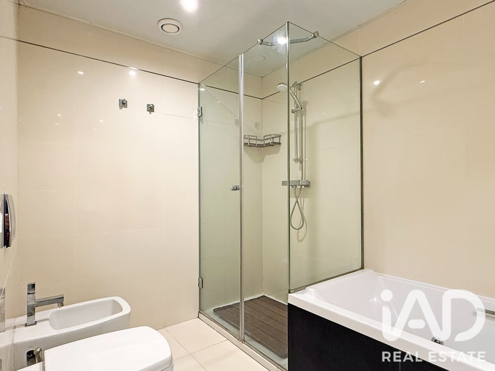 Apartment à Barcelona, Espagne 4 chambres, 170 m2 No. 196577