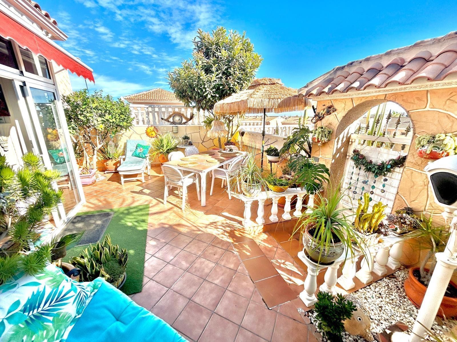 Huvila Torrevieja, Alicante, Espanja 2 makuuhuonetta, 115 m2 No. 193570