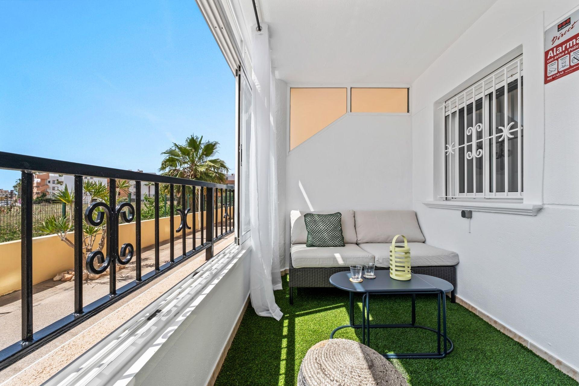 Appartamento a Torrevieja, Alicante, Spagna 69 mq. N° 193573
