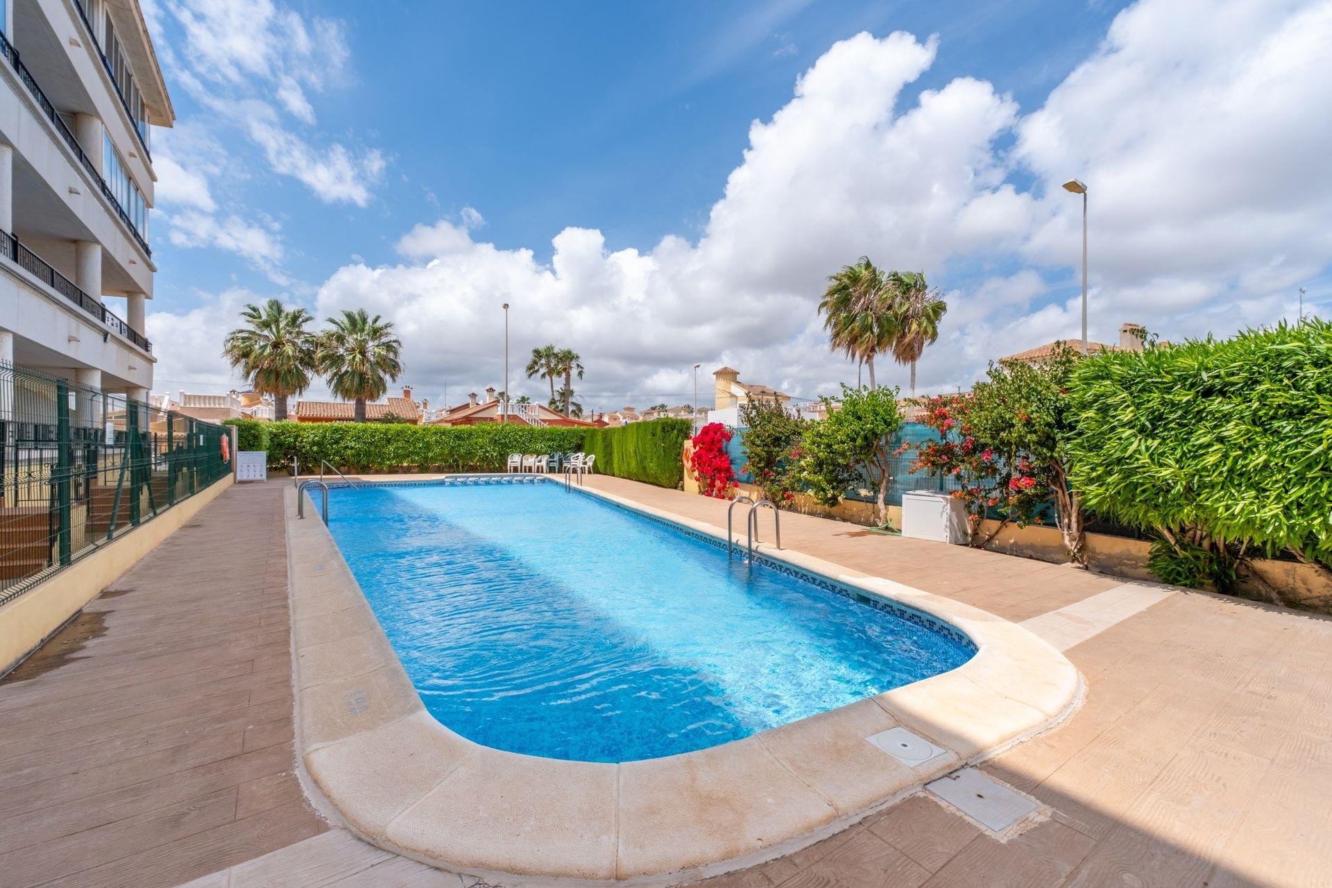 Appartamento a Torrevieja, Alicante, Spagna 69 mq. N° 193573
