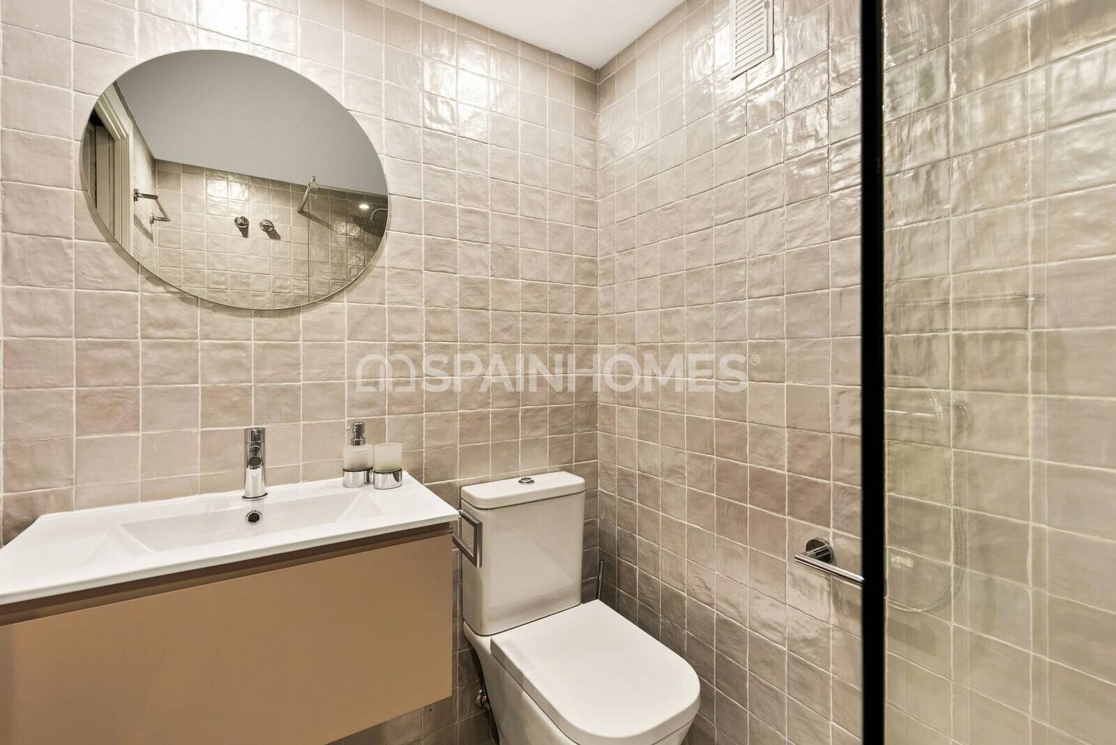 Apartamento en Benahavís, Málaga, España 2 dormitorios, 102 m2 No. 196487