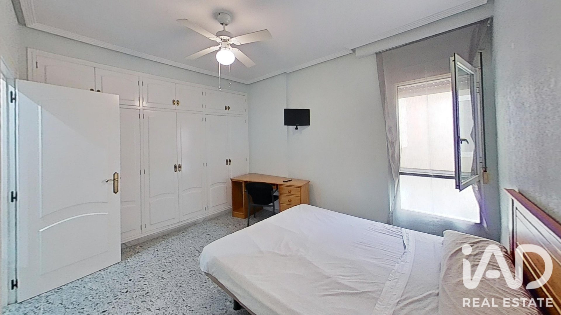 Attico a Elche, Alicante, Spagna 5 camere da letto, 249 mq. N° 196490