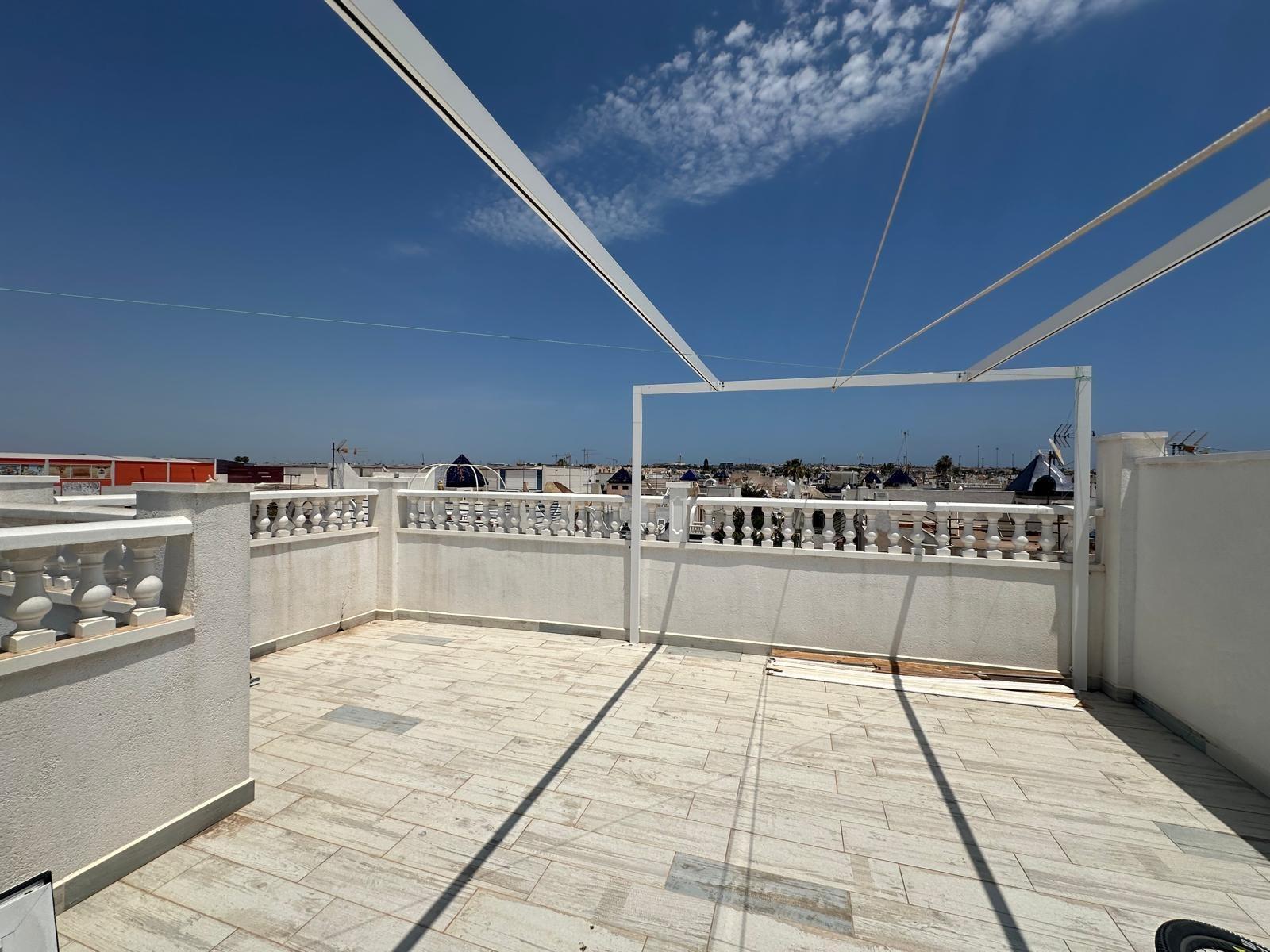 Bungalow in Torrevieja, Alicante, Spanien 2 Schlafzimmer, 95 m2 Nr. 140567