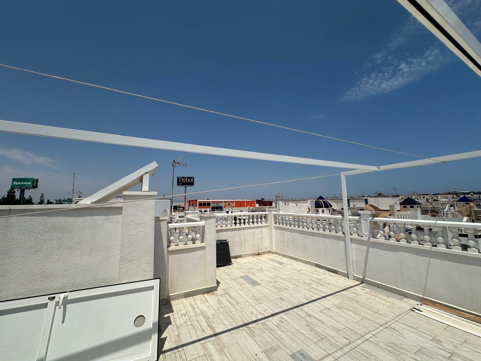 Bungalow in Torrevieja, Alicante, Spanien 2 Schlafzimmer, 95 m2 Nr. 140567