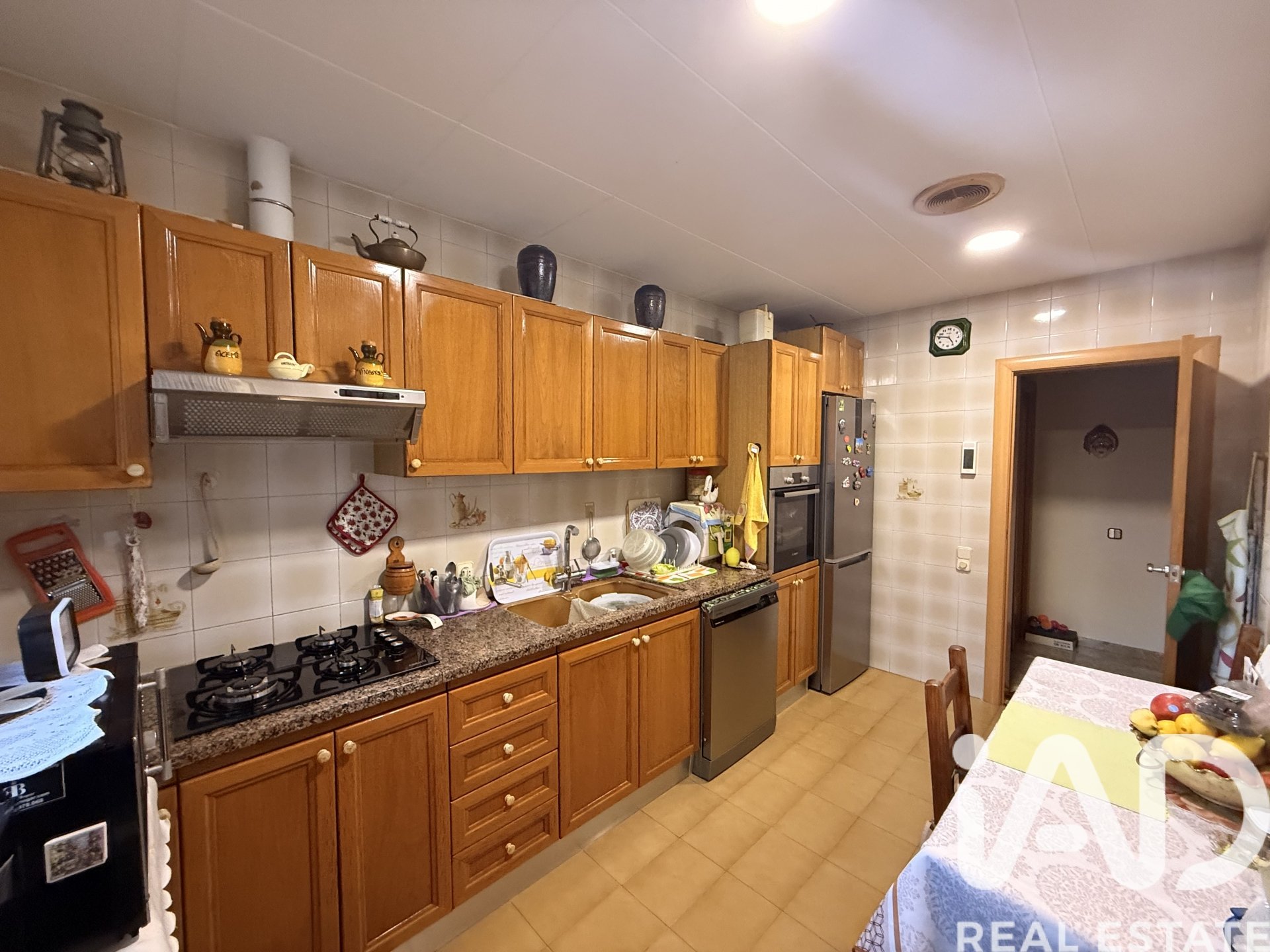 Appartamento a Barcelona, Spagna 4 camere da letto, 114 mq. N° 152655