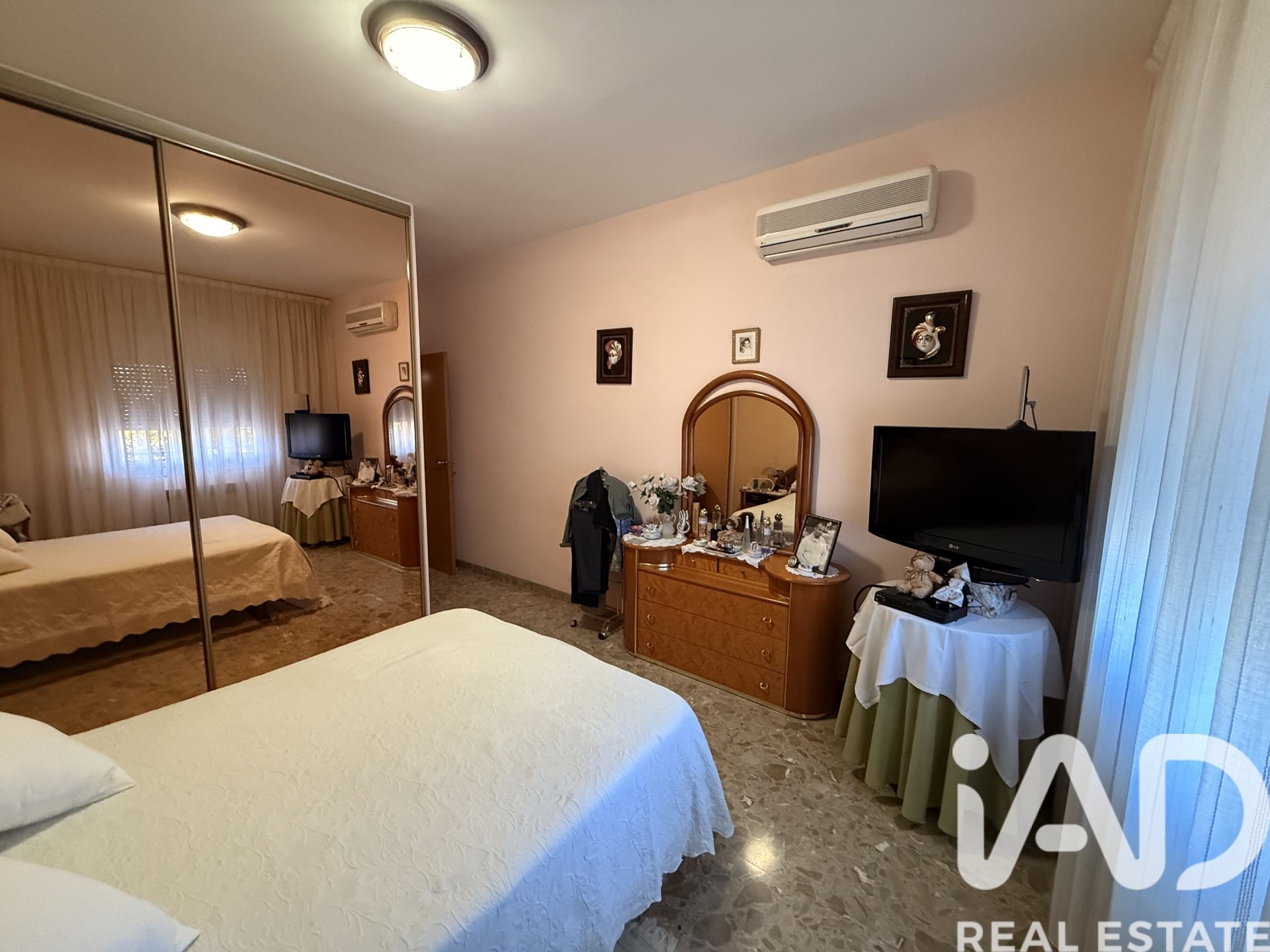 Appartamento a Barcelona, Spagna 4 camere da letto, 114 mq. N° 152655