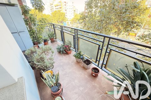 Apartment à Barcelona, Espagne 4 chambres, 114 m2 No. 152655