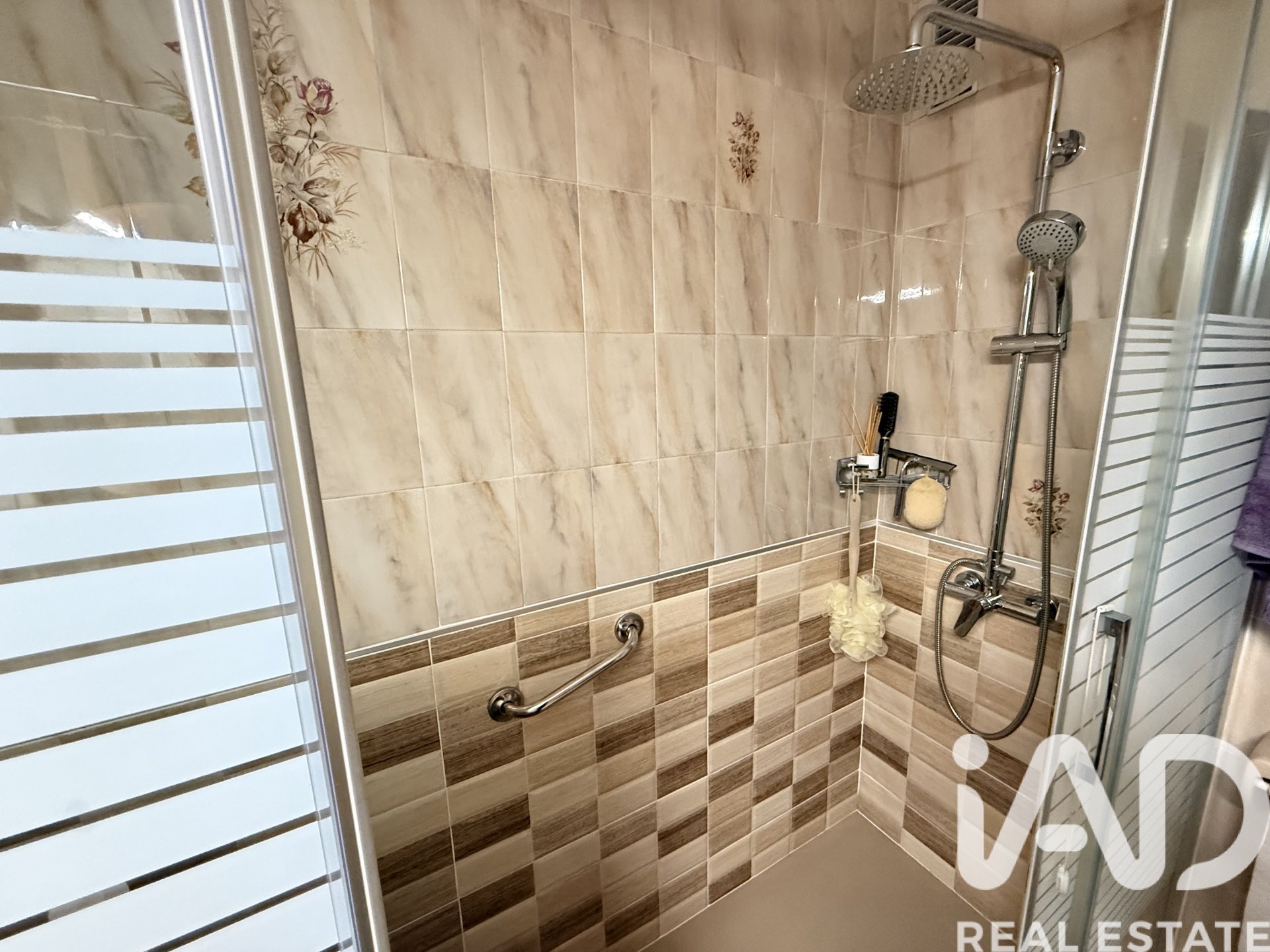 Appartamento a Barcelona, Spagna 4 camere da letto, 114 mq. N° 152655