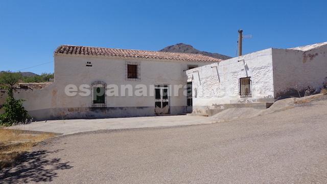 House in Albox, Almeria, Spain 3 bedrooms, 178 sq.m. No. 184148