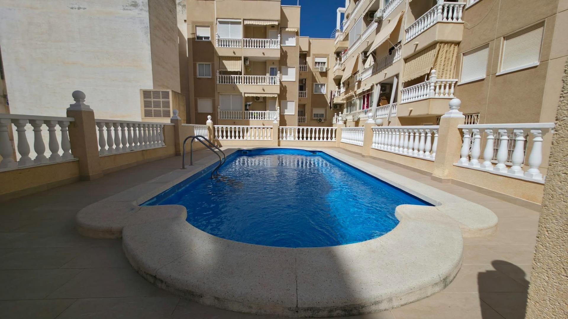 Lägenhet i Torrevieja, Alicante, Spanien 3 sovrum, 86 kvm. Nr. 195567