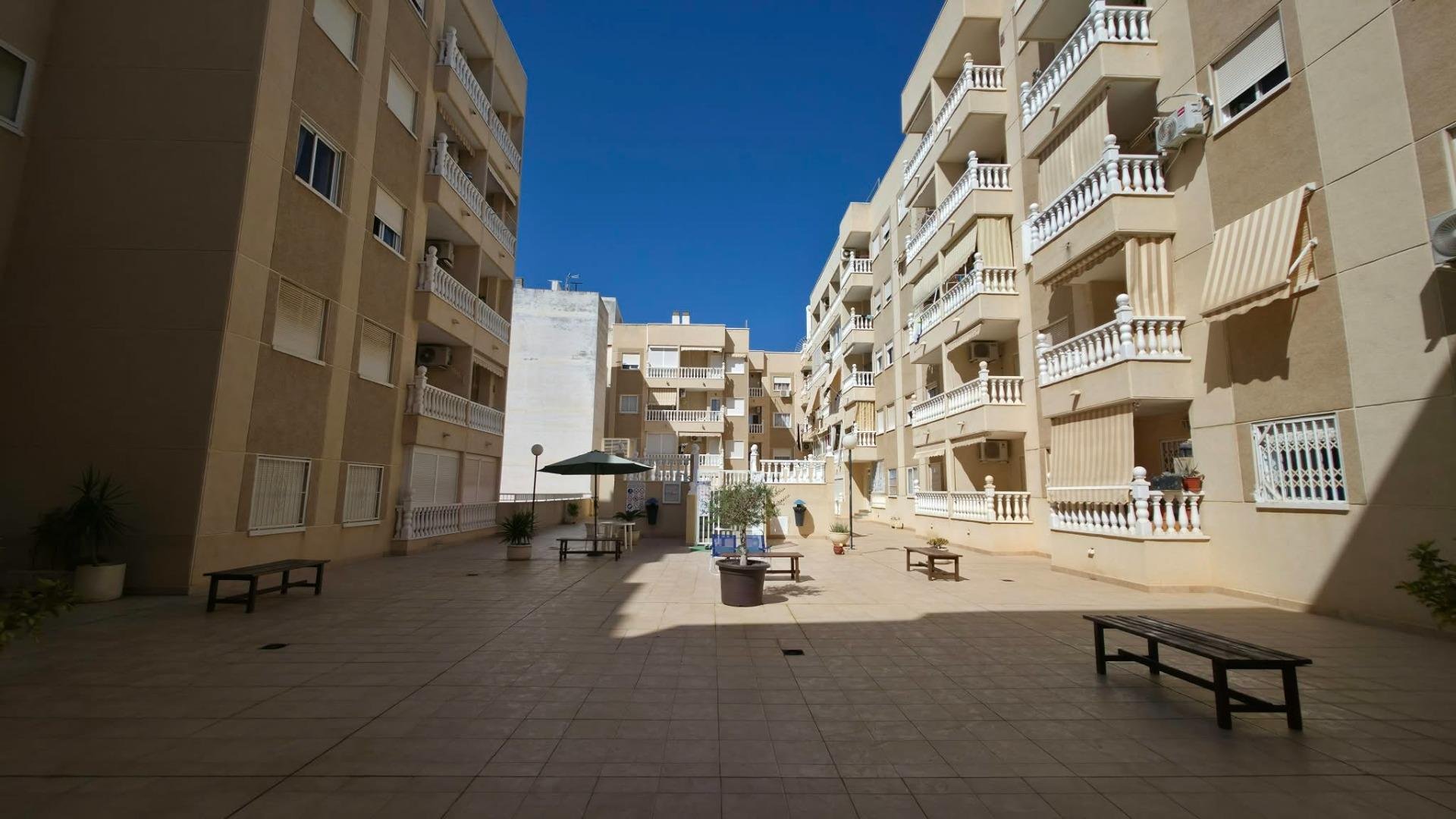 Lägenhet i Torrevieja, Alicante, Spanien 3 sovrum, 86 kvm. Nr. 195567