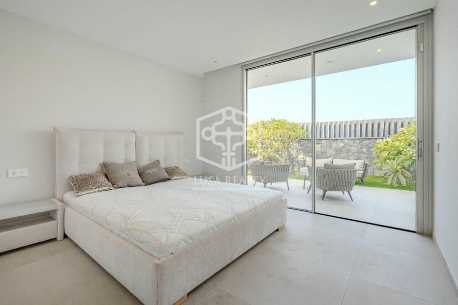 Villa en Adeje, Tenerife, España 4 dormitorios, 281 m2 No. 111114