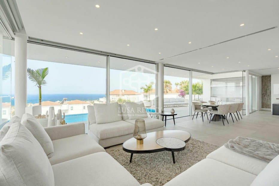 Villa en Adeje, Tenerife, España 4 dormitorios, 281 m2 No. 111114