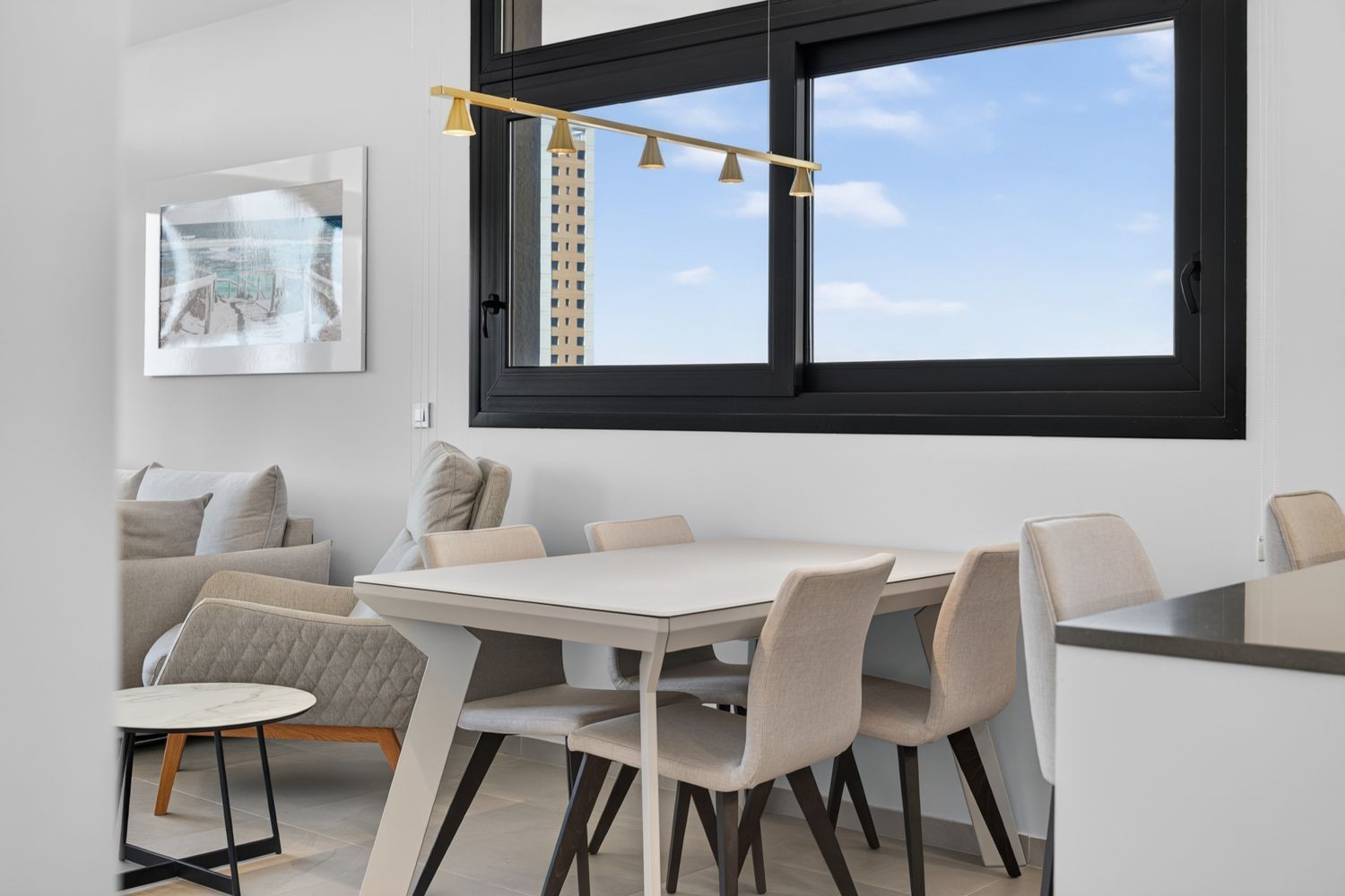 Apartamento en Benidorm, Alicante, España 2 dormitorios, 130 m2 No. 194086
