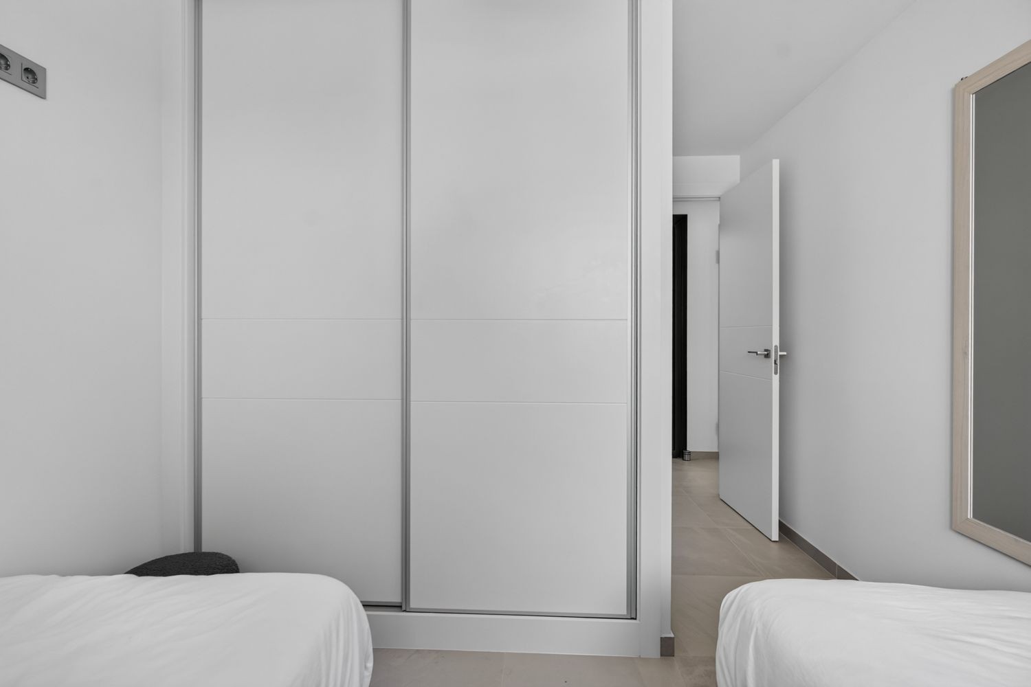 Apartamento en Benidorm, Alicante, España 2 dormitorios, 130 m2 No. 194086