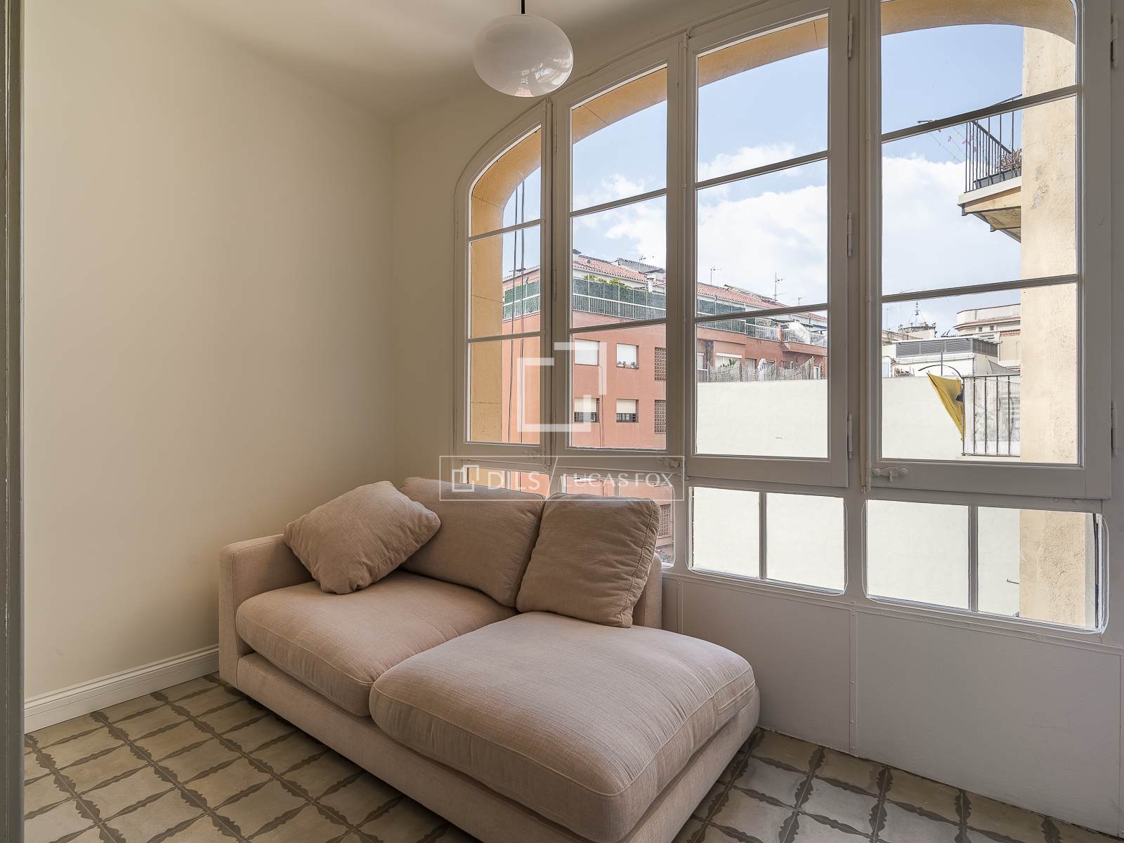 Apartamento en Barcelona, España 3 dormitorios, 135 m2 No. 194297