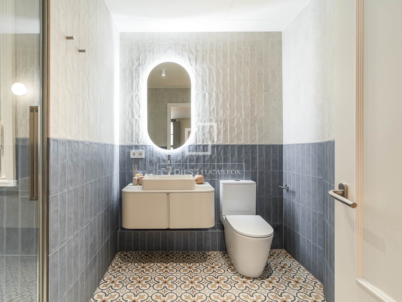 Apartamento en Barcelona, España 3 dormitorios, 135 m2 No. 194297