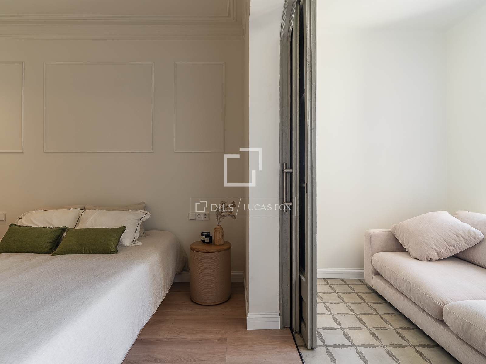 Apartamento en Barcelona, España 3 dormitorios, 135 m2 No. 194297