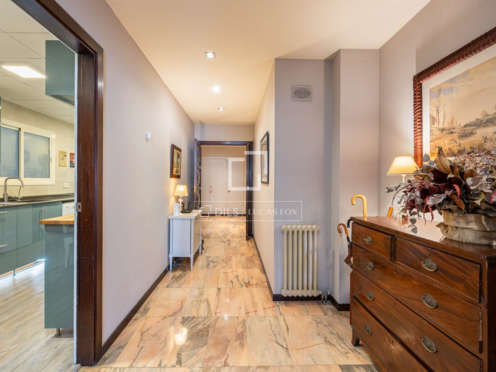 Apartamento en Barcelona, España 5 dormitorios, 178 m2 No. 194298