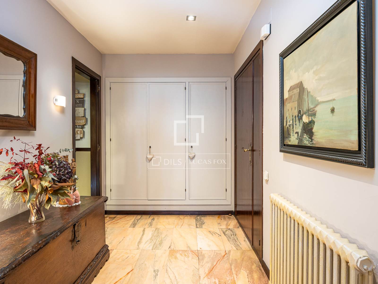 Apartamento en Barcelona, España 5 dormitorios, 178 m2 No. 194298