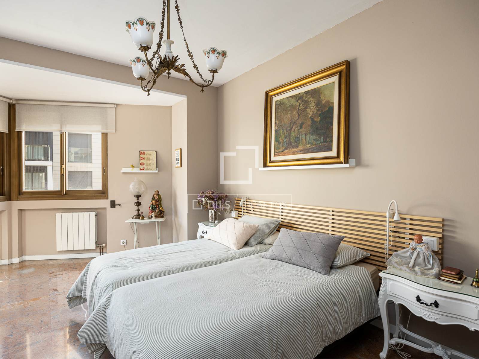 Apartamento en Barcelona, España 5 dormitorios, 178 m2 No. 194298