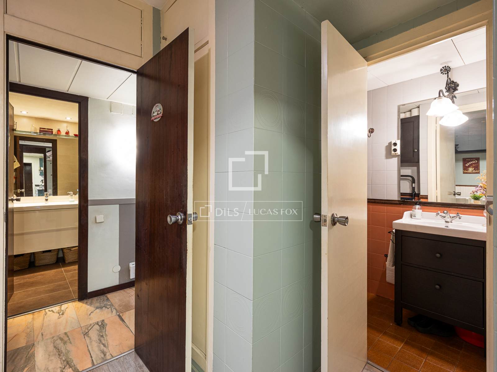 Apartamento en Barcelona, España 5 dormitorios, 178 m2 No. 194298