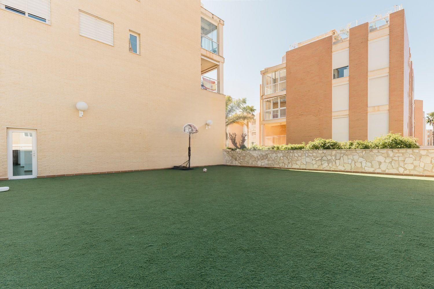 Wohnung in El Campello, Alicante, Spanien 2 Schlafzimmer, 80 m2 Nr. 196098