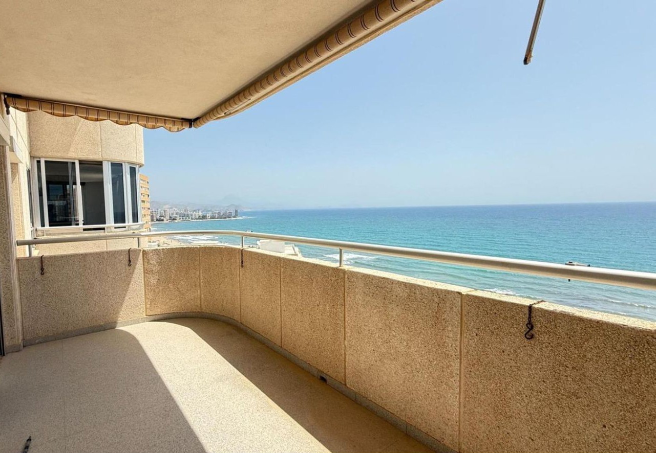 Wohnung in El Campello, Alicante, Spanien 2 Schlafzimmer, 76 m2 Nr. 196100