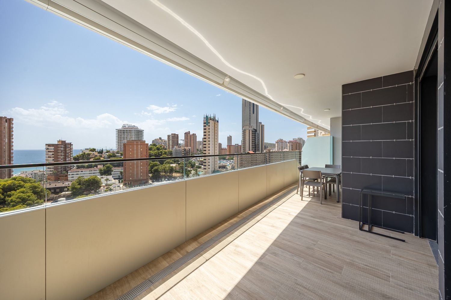 Wohnung in Benidorm, Alicante, Spanien 2 Schlafzimmer, 104 m2 Nr. 196102