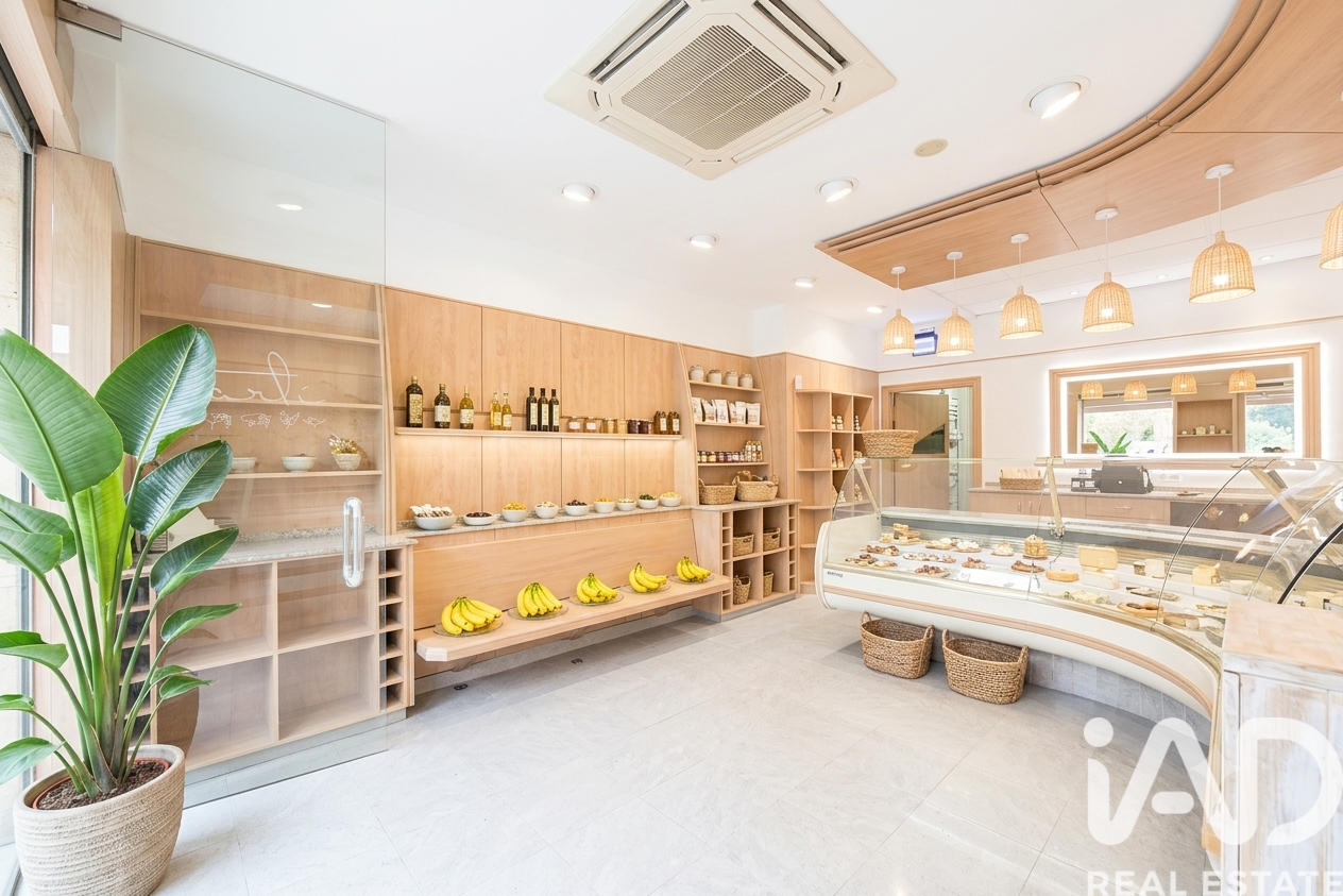 Commercial property in Barcelona, Spain 65 sq.m. No. 188512