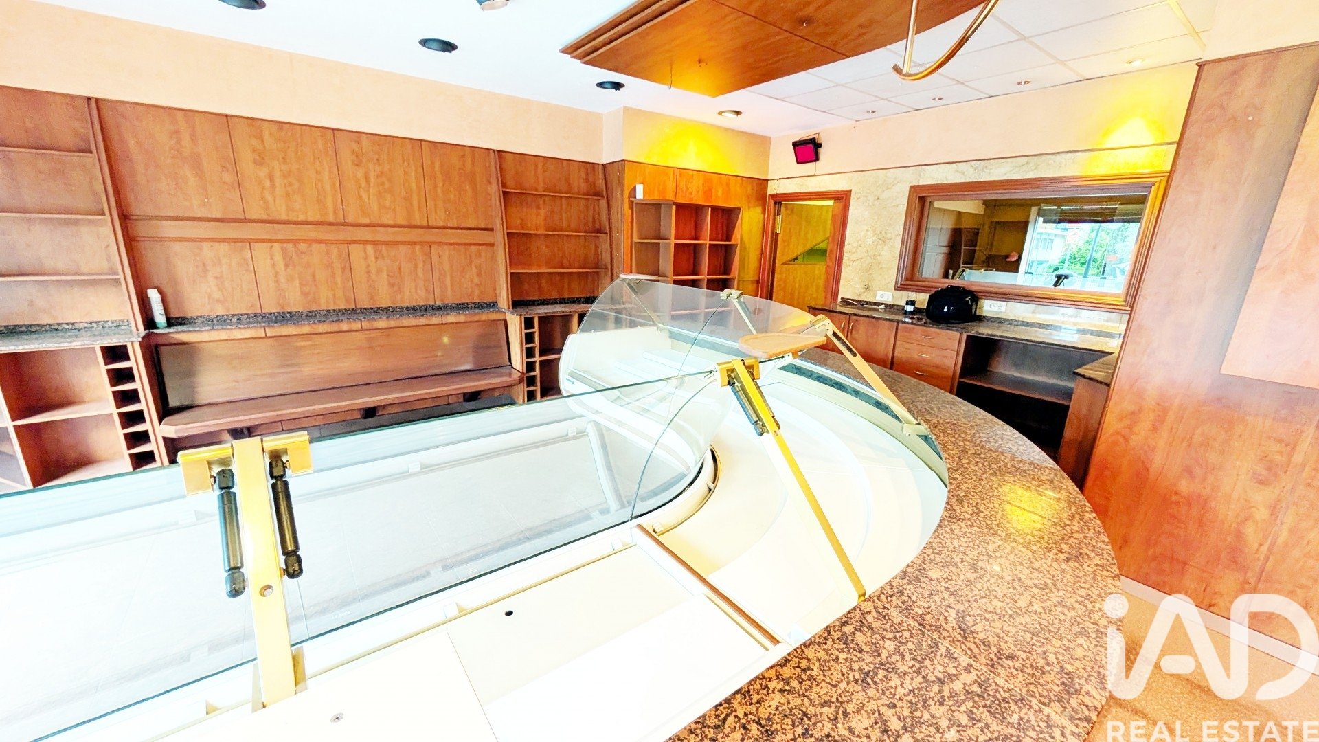 Commercial property in Barcelona, Spain 65 sq.m. No. 188512