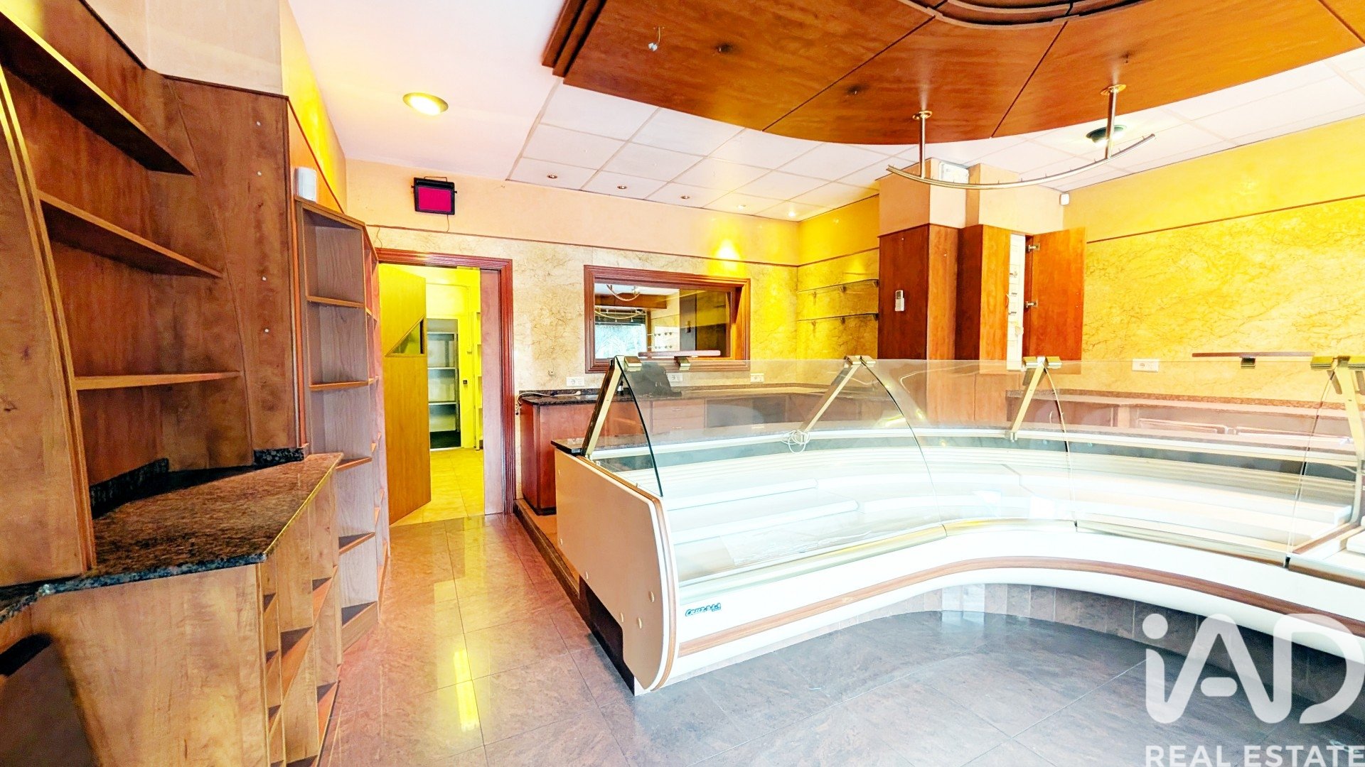 Commercial property in Barcelona, Spain 65 sq.m. No. 188512