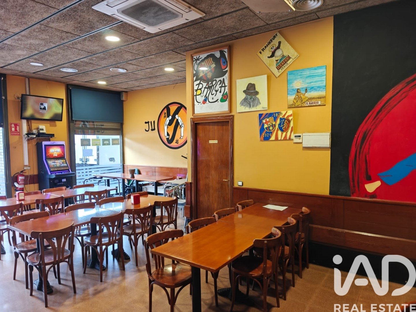 Gewerbeimmobilien in Badalona, Barcelona, Spanien 100 m2 Nr. 188511