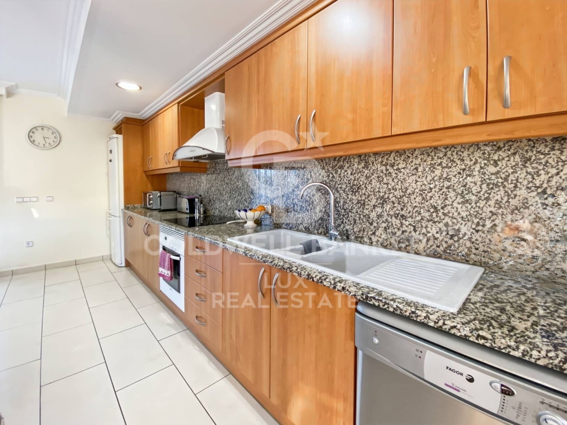 Talo Vilamalla, Girona, Espanja 4 makuuhuonetta, 395 m2 No. 159656