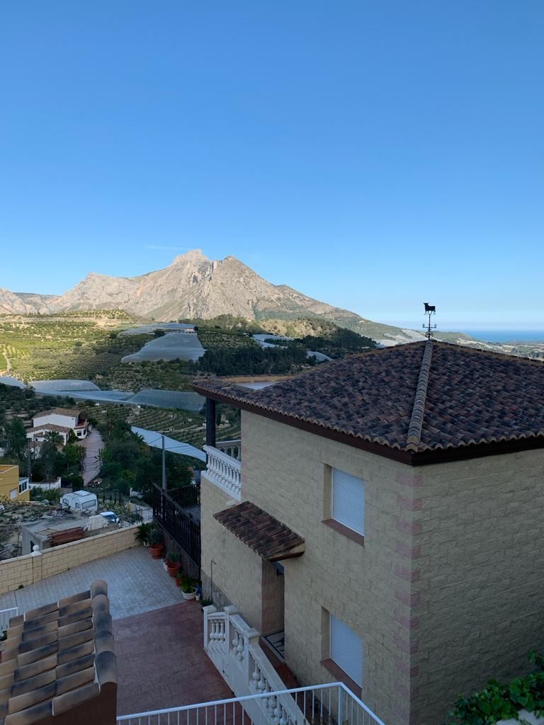 Сasa en Callosa D'en Sarria, Alicante, España 4 dormitorios, 239 m2 No. 95461