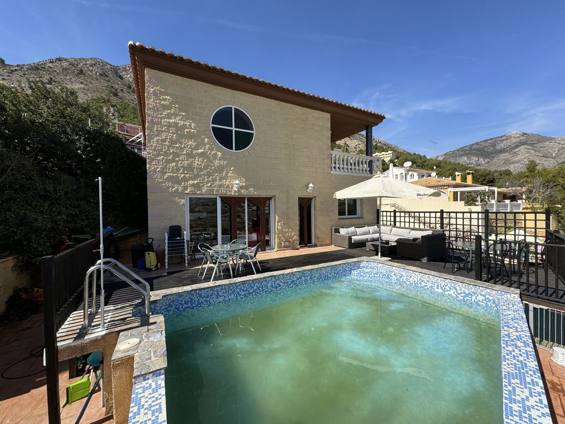 Сasa en Callosa D'en Sarria, Alicante, España 4 dormitorios, 239 m2 No. 95461