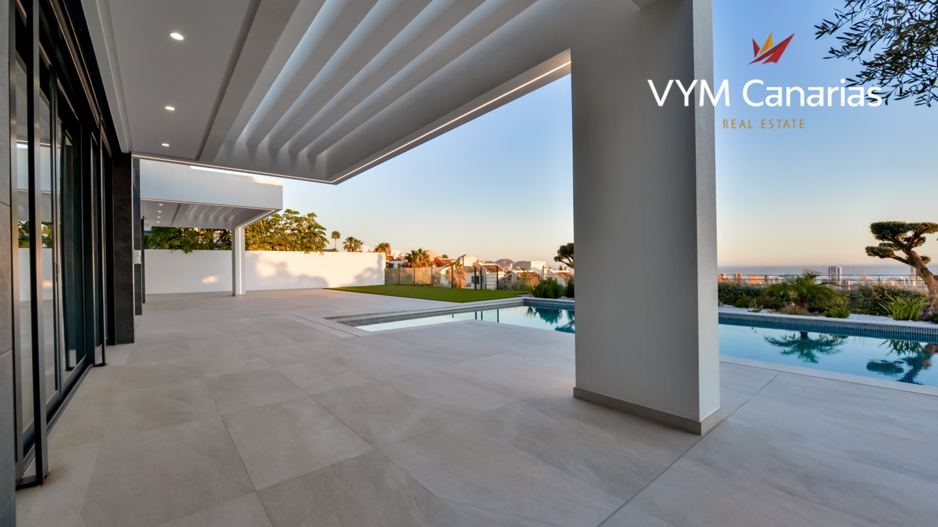 Villa a Golf Bahia, Alicante, Spagna 8 camere da letto, 998 mq. N° 54935