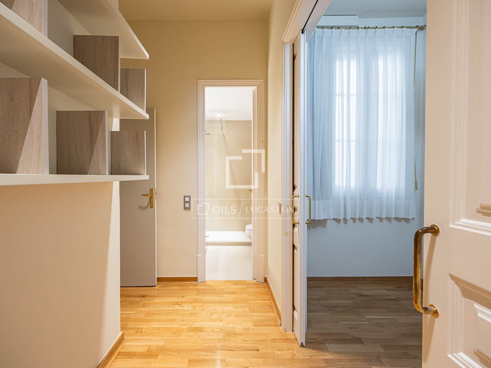 Dzīvoklis Barcelona, Spānijā 5 istabas, 217 m2 Nr. 168319