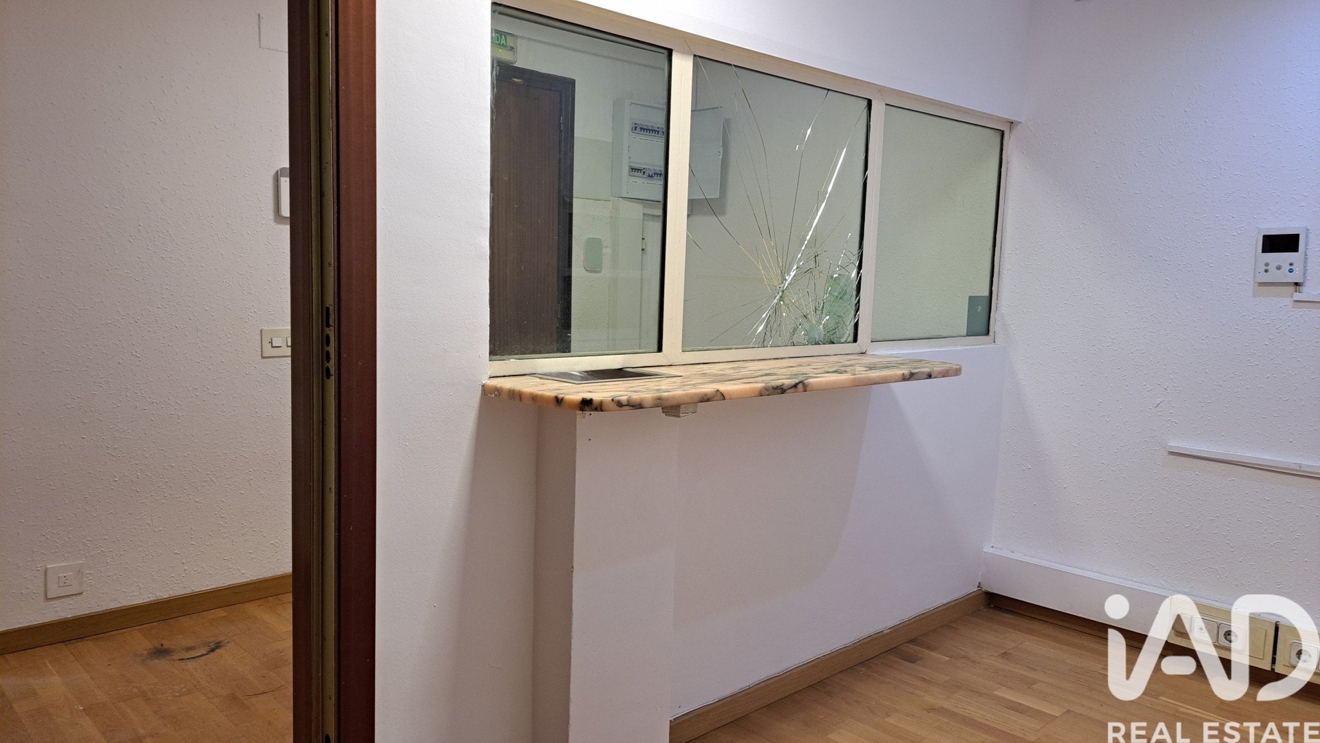 Komerciāls īpašums Barcelona, Spānijā 139 m2 Nr. 195722
