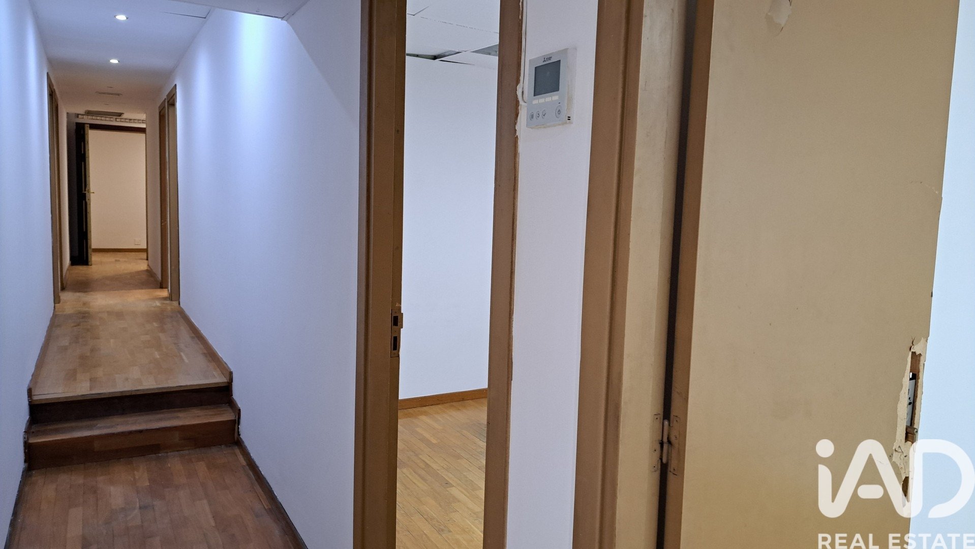 Komerciāls īpašums Barcelona, Spānijā 139 m2 Nr. 195722