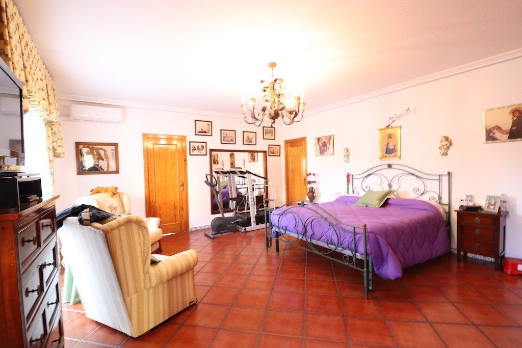 Apartament w El Chaparral, Alicante, Hiszpania 5 sypialni, 380 mkw. nr 165363