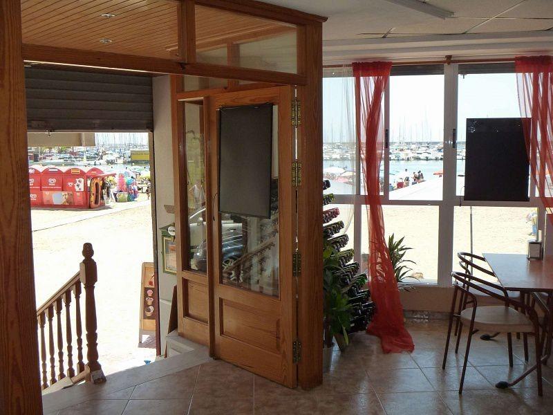 Liikekiinteistö Torrevieja, Alicante, Espanja 400 m2 No. 165365