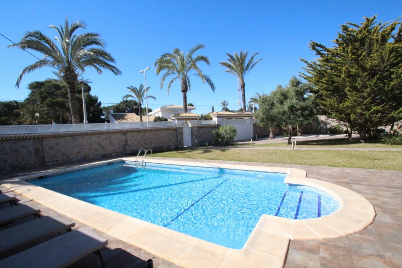 Villa i Cabo Roig, Alicante, Spanien 5 sovrum, 440 kvm. Nr. 165364