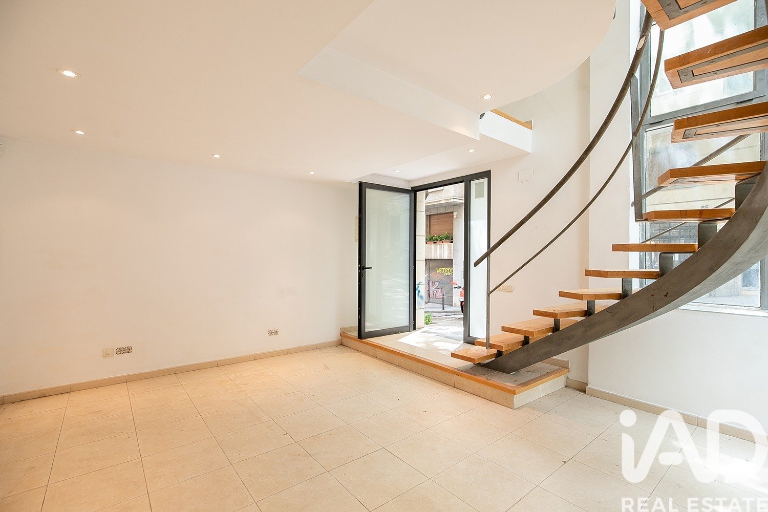 Lokal usługowy w Barcelona, Hiszpania 2 sypialnie, 112 mkw. nr 152610