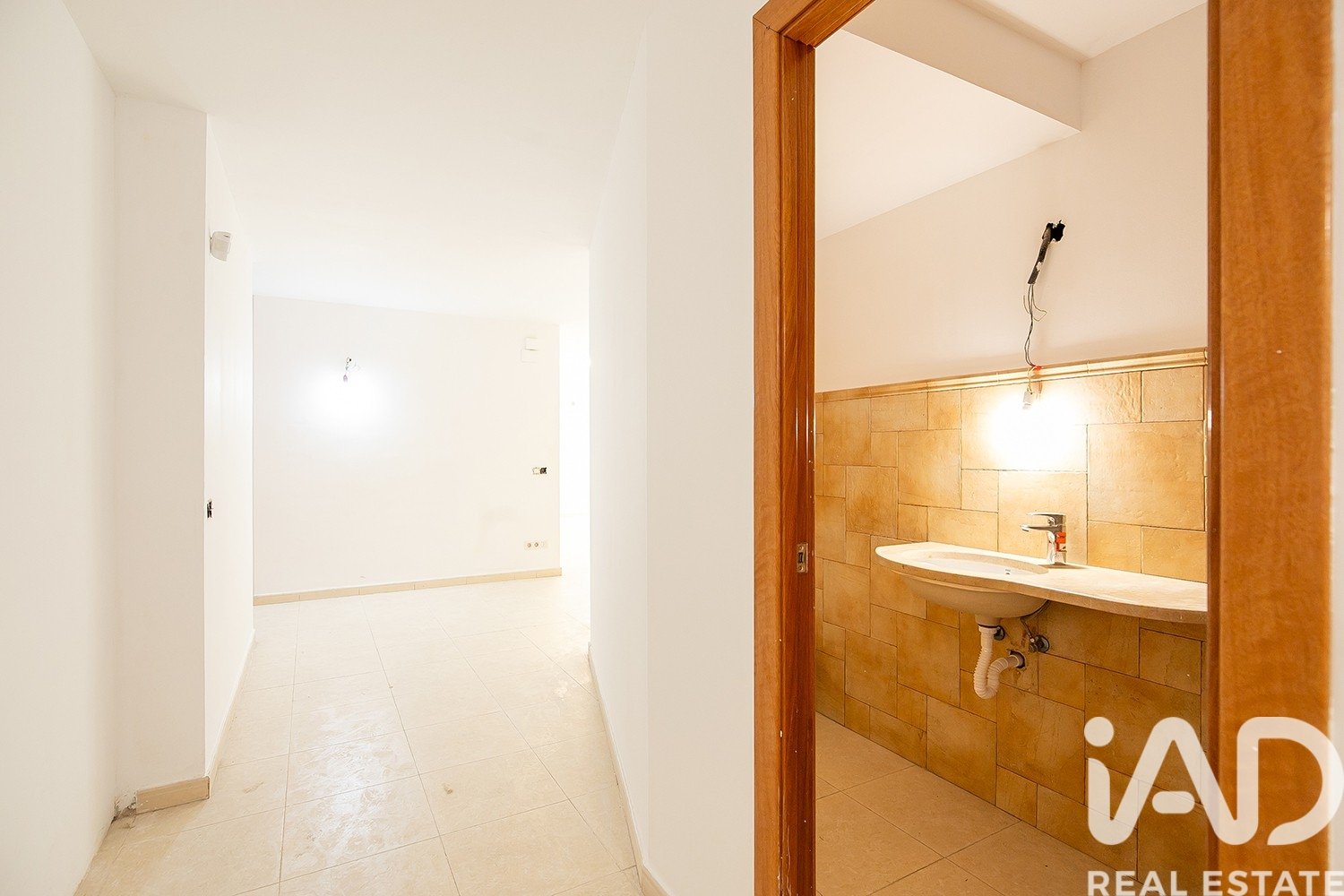 Lokal usługowy w Barcelona, Hiszpania 2 sypialnie, 112 mkw. nr 152610